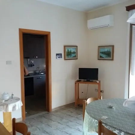 Di Calogero Cappello Apartment *